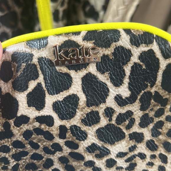 Carole Little 100% silk jacket and Kate Landry purse cheetah print. 🐆 - Picture 7 of 8